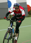 Norman pushing his mtb to the limit on the Carnegie Velodrome (42kb)